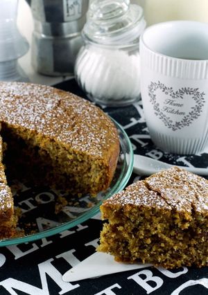 Foto di Torta integrale alle carote e nocciole