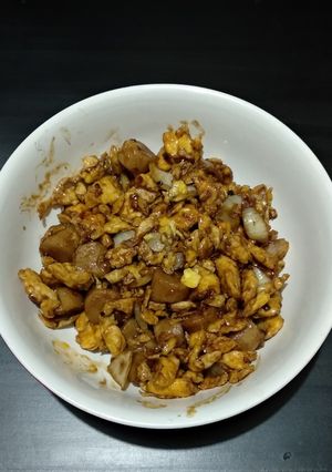 Foto resep Orek Telur Sosis Lada Hitam
