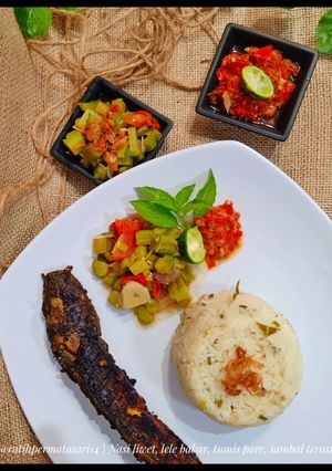Foto resep Nasi Liwet ft Lele bakar tumis pare dan sambal terasi