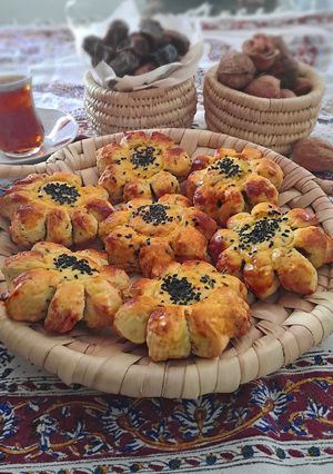 عکسی از دستور نان خرما و گردو فوری با ماست
