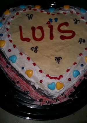 Una foto de Pastel corazón cremositos