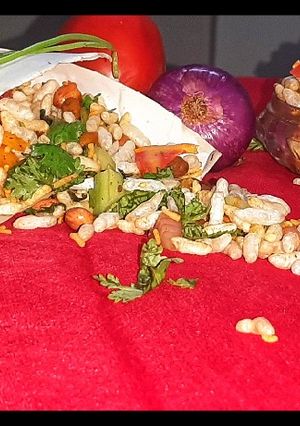 A picture of Bhel puri.