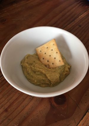 Una foto de Hummus a mi estilo🌳