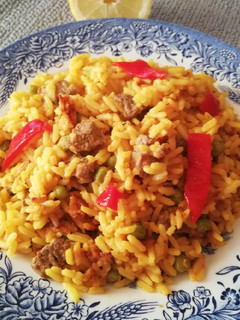 Una foto de Arroz con carne especial 🥘