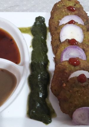 A picture of Hariyali kabab.