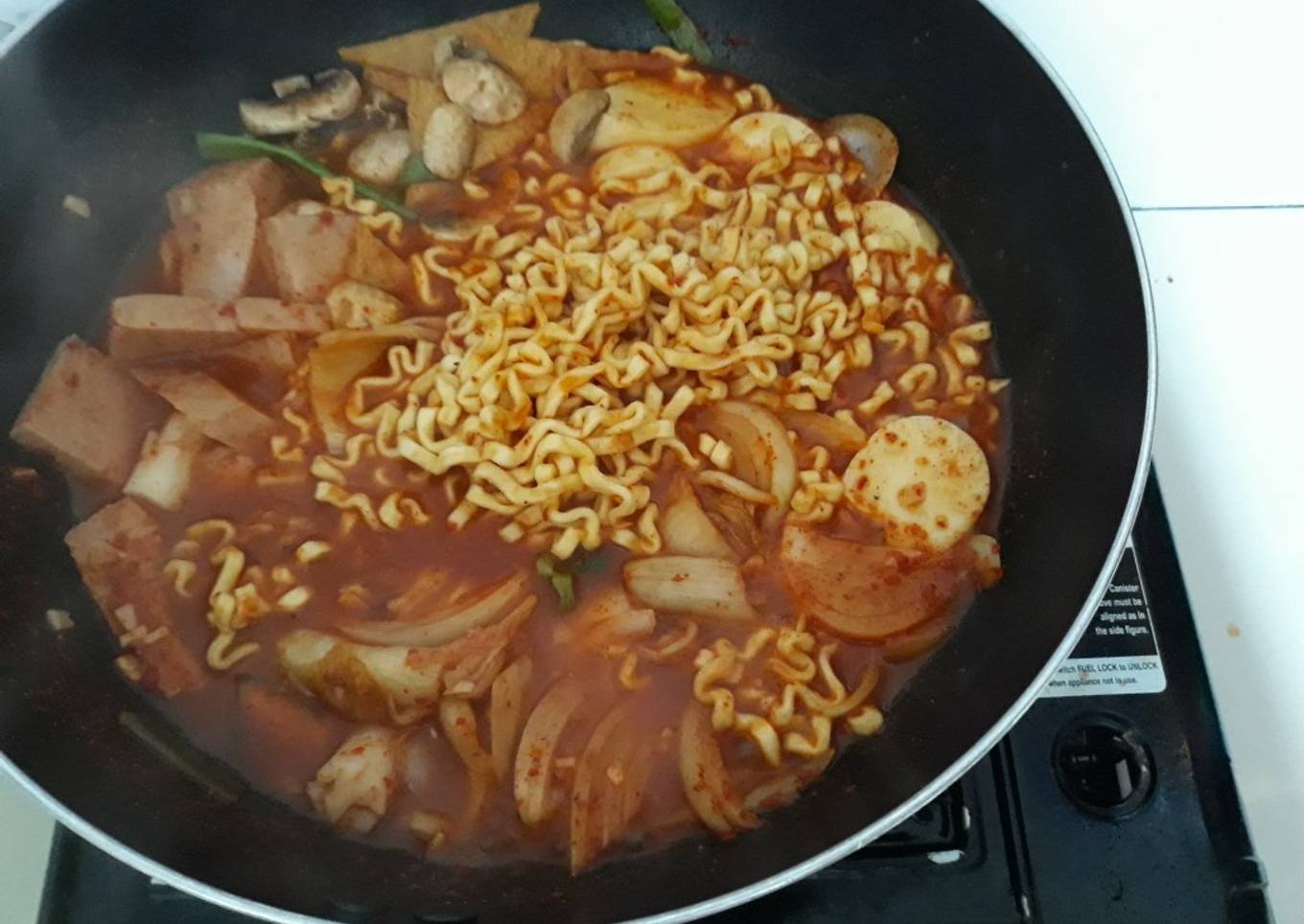 Budae Jjigae (Army Base Stew)