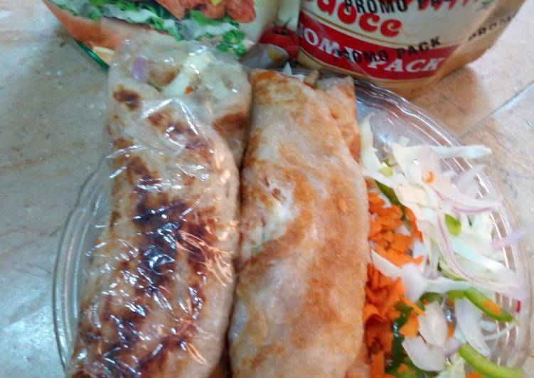 Recipe of Favorite SpiiCy  PrAtha chicken Roll… 😋