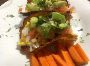 Una foto de Tacos de costra de queso 🌮 (paso a paso)