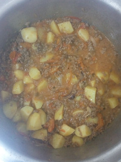 A picture of Minced meat Potatoes and Green peas Stew.