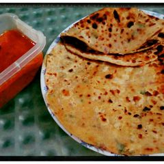 A picture of Besan paratha.