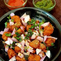 A picture of Soya pakode.