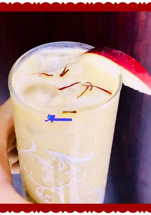 A picture of Apple & oats smoothie with dash of saffron.