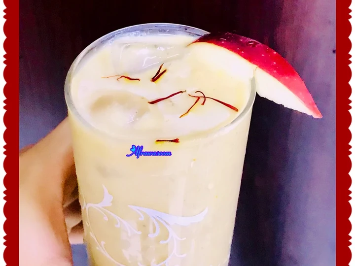 Easy Way Prepare Recipe Apple &amp;amp; oats smoothie with dash of saffron that is  Makes Drooling, Can Spoil the Tongue}