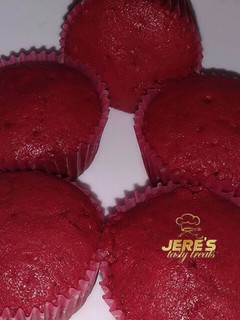 A picture of Red velvet cup cake.