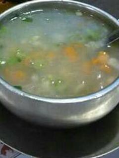 क्रीमी बटर मुशरूम सूप (Creemy butter mushroom soup recipe in hindi) रेसिपी मुख्य फोटो