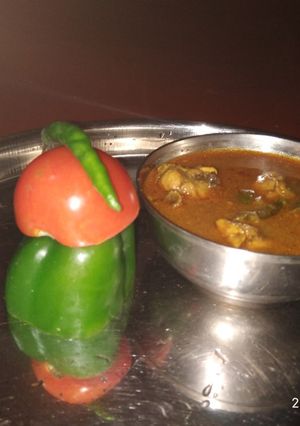 কড়াই চিকেন (kadai chiken recipe in bengali) রেসিপির প্রধান ছবি