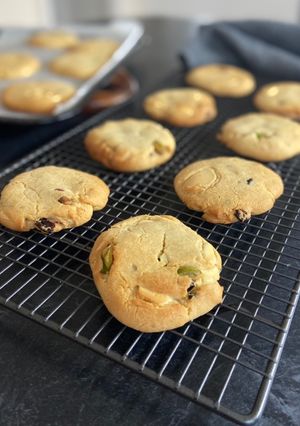 A picture of White Chocolate, Salted Pistachio & Cranberry Cookie-Cakes. 🍪♥️🧁(egg free).