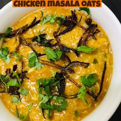 A picture of Chicken Masala Oats.