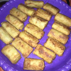 A picture of Spring rolls.