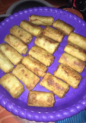 A picture of Spring rolls.