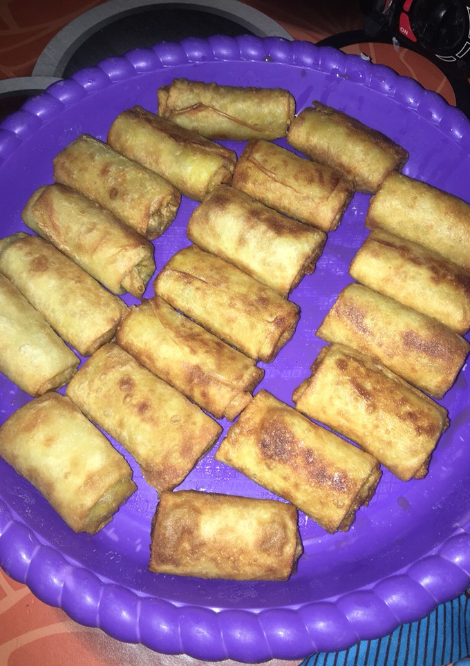A picture of Spring rolls.