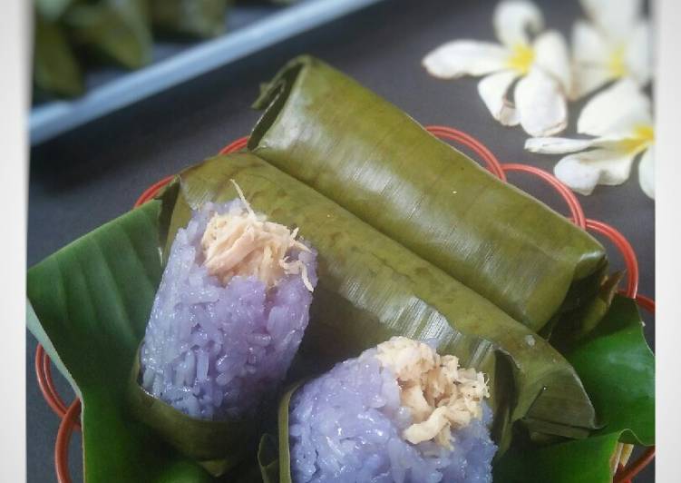 Bagaimana Menyiapkan Lemper Telang isi Ayam Anti Gagal