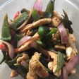 Fajitas de pollo con rajas de chile Poblano