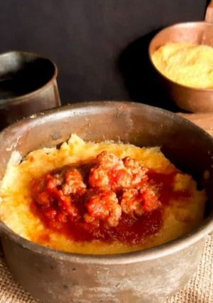 Foto di Polenta al ragù di salsiccia