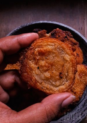 A picture of Ghila pitha.