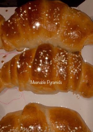 A picture of Croissants.