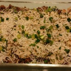A picture of Ground beef and potato bake.