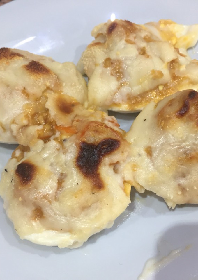 Una foto de Huevos rellenos gratinados