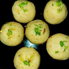 A picture of Khoya/mawa Laddu.