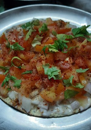 મેયોનીઝ મસાલા પાપડ (mayonniese masala papad recipie in Gujarati) રેસીપી મુખ્ય ફોટો