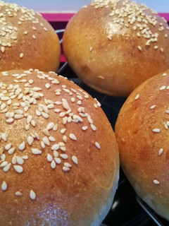 Una foto de Pan de hamburguesa con masa madre