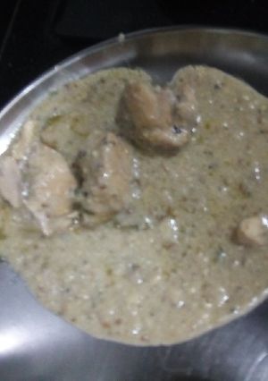 A picture of White chicken.