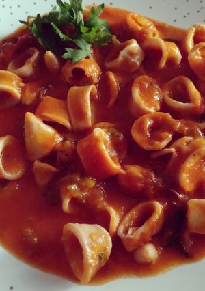 Foto principal de Calamares con salsa de tomate