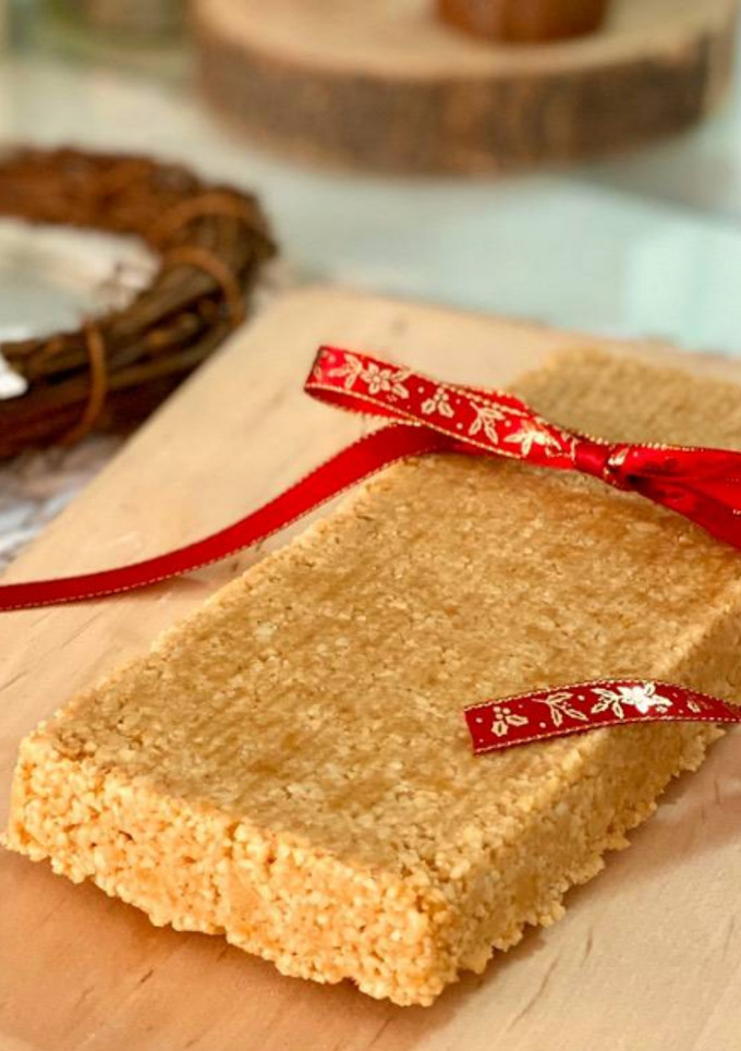 Una foto de Turrón de almendra