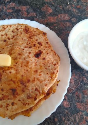 A picture of Stuffed paratha made with leftover gobhi aloo ki sabzi.