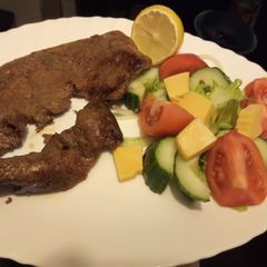 A picture of Quick salad& fried liver.