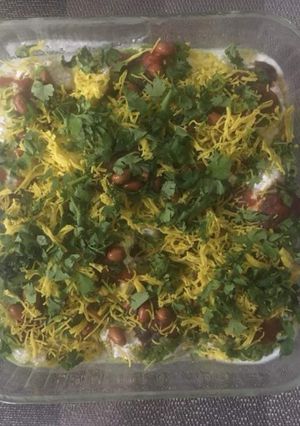 દહીં પૂરી (Dahi Poori Recipe In Gujarati) રેસીપી મુખ્ય ફોટો