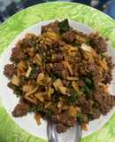 ผัดเผ็ดเนื้อสับใส่หน่อไม้ดอง
