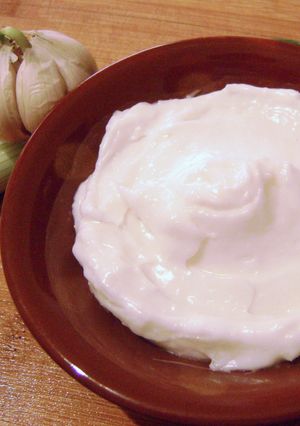 A picture of Potato Toum (Garlic Sauce).
