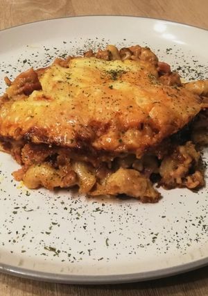 Baconos-sajtos szarvacska tészta recept fotója