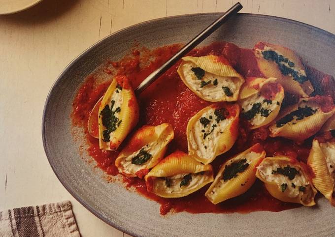 Steps to Prepare Super Quick Homemade Stuffed Shells with Spinach