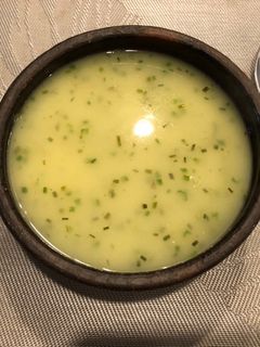 Una foto de Sopa de papa y ciboulette