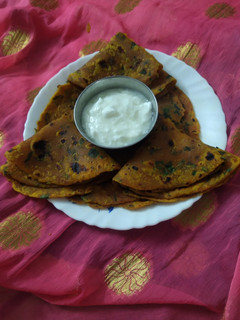મલ્ટીગ્રેઇન મેથી થેપલા (Multigrain Methi Thepla Recipe in Gujarati) રેસીપી મુખ્ય ફોટો