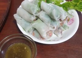 ก๋วยเตี๋ยวลุยสวนหมูสับเห็ดหอม ซีฟู้ดสุดแซ่บ