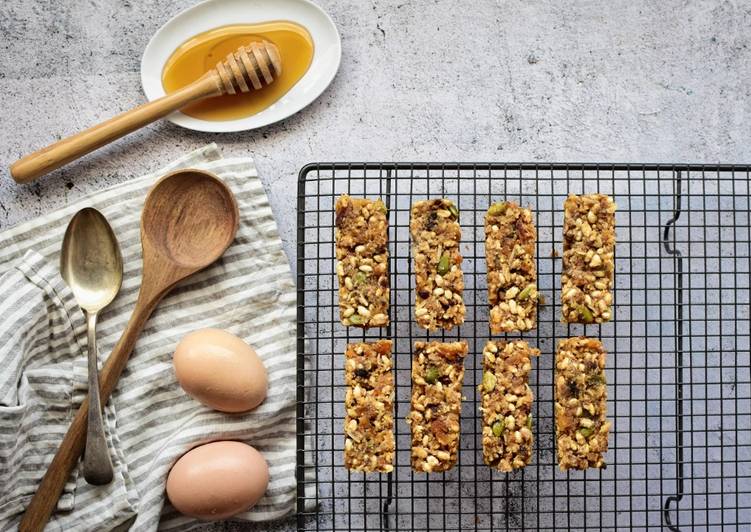 Easiest Way to Prepare Any-night-of-the-week Muesli bars with Protein powder