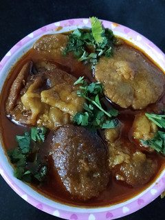 રસ મુઠીયા (Ras Muthiya Recipe In Gujarati) રેસીપી મુખ્ય ફોટો